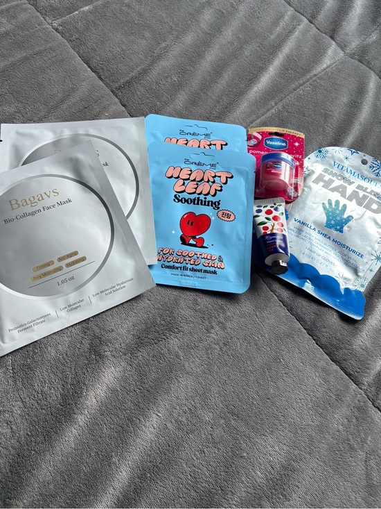 Accessories - 7-Piece bundle Lot